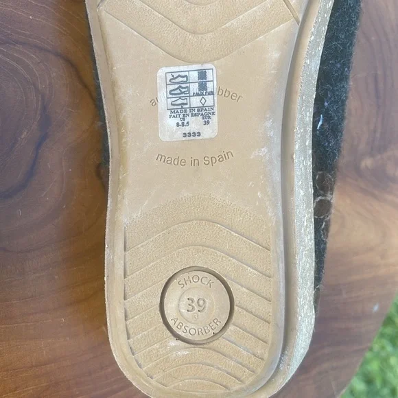 Taos wool clogs sz 39 - Picture 6 of 7